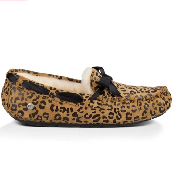 UGG® Australia Women's
Dakota Leopard Bow Slippers New with sticker / Size 5 - Picture 1 of 5